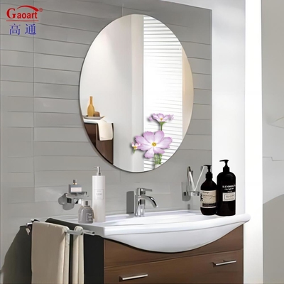 Miroir murale de forme irrégulière Conception moderne pour salon de beauté