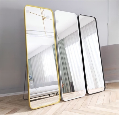 Salle d'art artisanal de verre miroir plancher de danse pour le corps entier debout dans la conception de la maison authentique