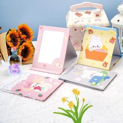 Style de conception mode revêtu de papier miroir en verre portable vanité lumière mini petit miroir