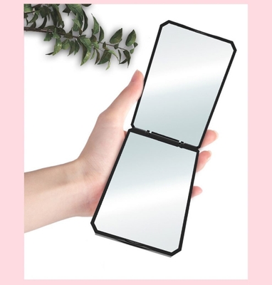 Compact réglable miroir vestimentaire de dame avec lumière LED en forme de cœur et design sur mesure