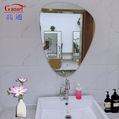 Miroir mural rectangulaire imperméable à l'eau sans cadre avec équipement d'installation inclus
