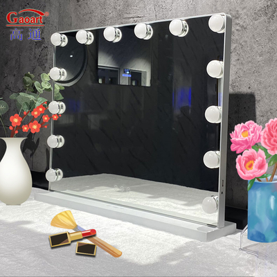 Hollywood Mirror Améliorez votre espace de beauté avec notre miroir élégant et fonctionnel