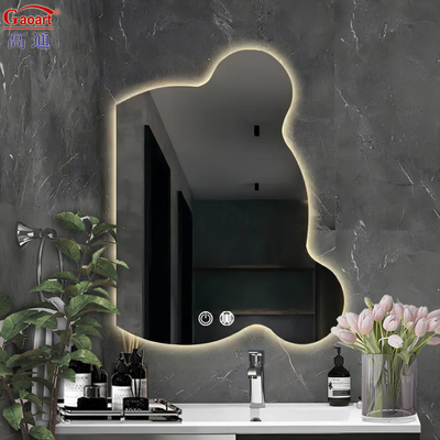 Découvrez le meilleur de l'éclairage de la salle de bain avec le miroir LED de la salle de bain