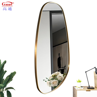 Transformez votre espace avec un miroir encadré et une solution abordable