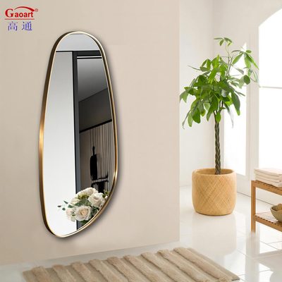 Transformez votre espace avec un miroir encadré et une solution abordable