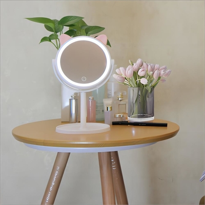 Obtenez l' éclairage parfait pour votre maquillage avec notre miroir de maquillage avancé