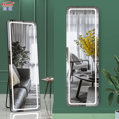 Découvrez les derniers modèles de miroirs LED pour une salle de bain moderne