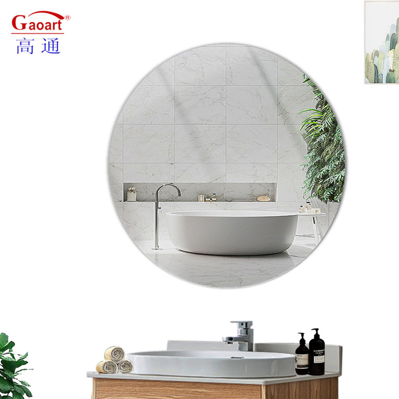 Faites une déclaration avec ce miroir de mur de salle de bain moderne sans cadre