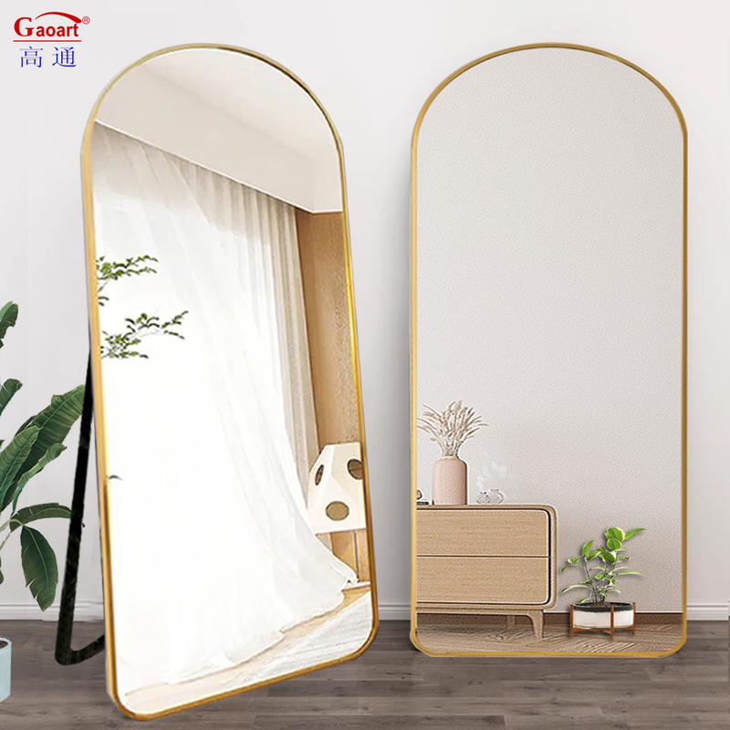 Miroir de sol en acier inoxydable fonctionnel et élégant pour votre maison