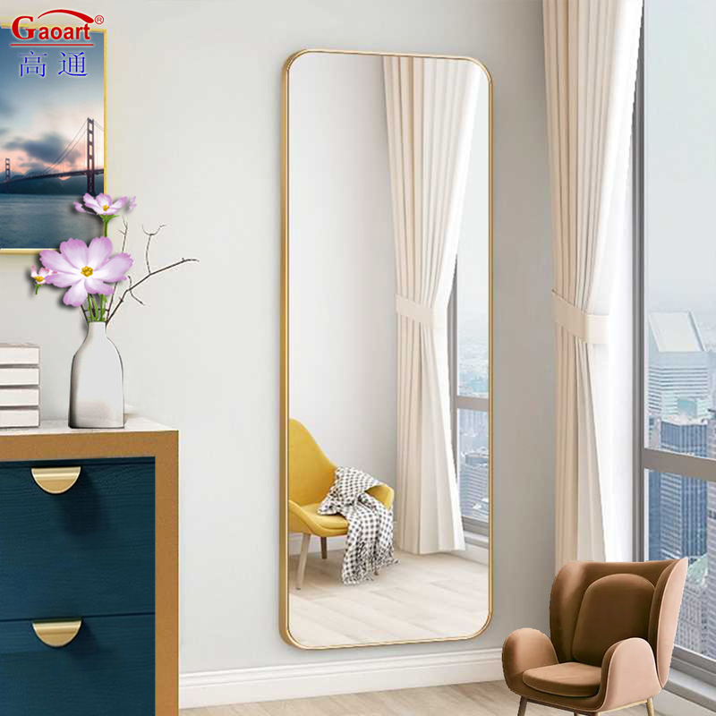 Chambre à linge à miroir infini de taille personnalisée avec commode doré en alliage d'aluminium