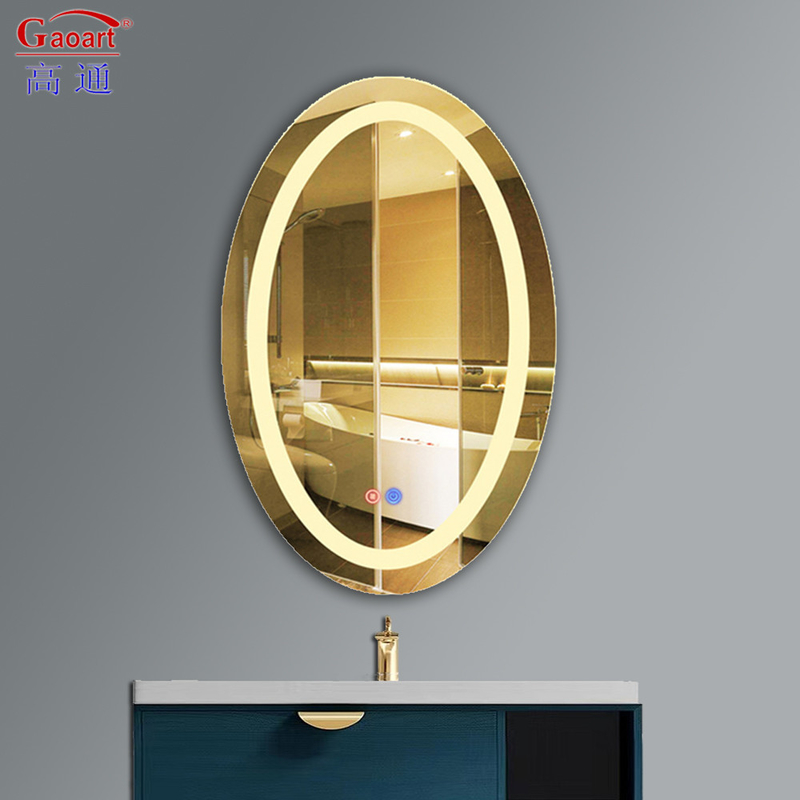 Top mode miroir en verre éclairé par LED pour le maquillage intelligent dans les petits environnements de douche
