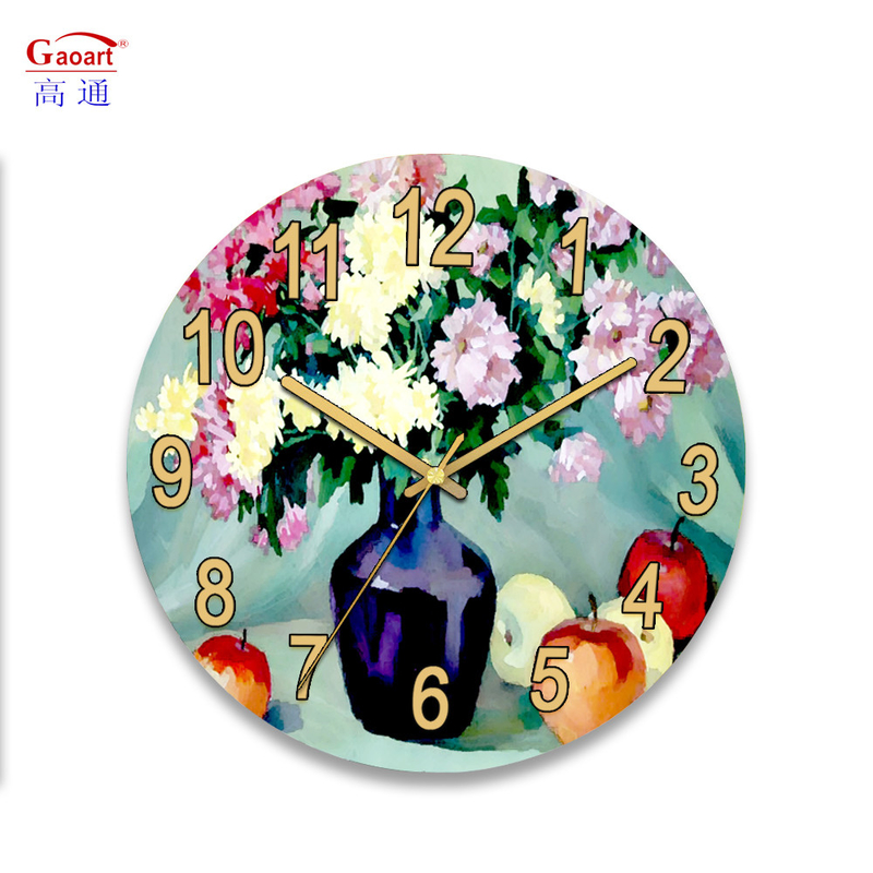 Décoratif personnalisé Petite décoration Dortoir Horloge en verre murale UV Sublimation de grande taille tous les jours