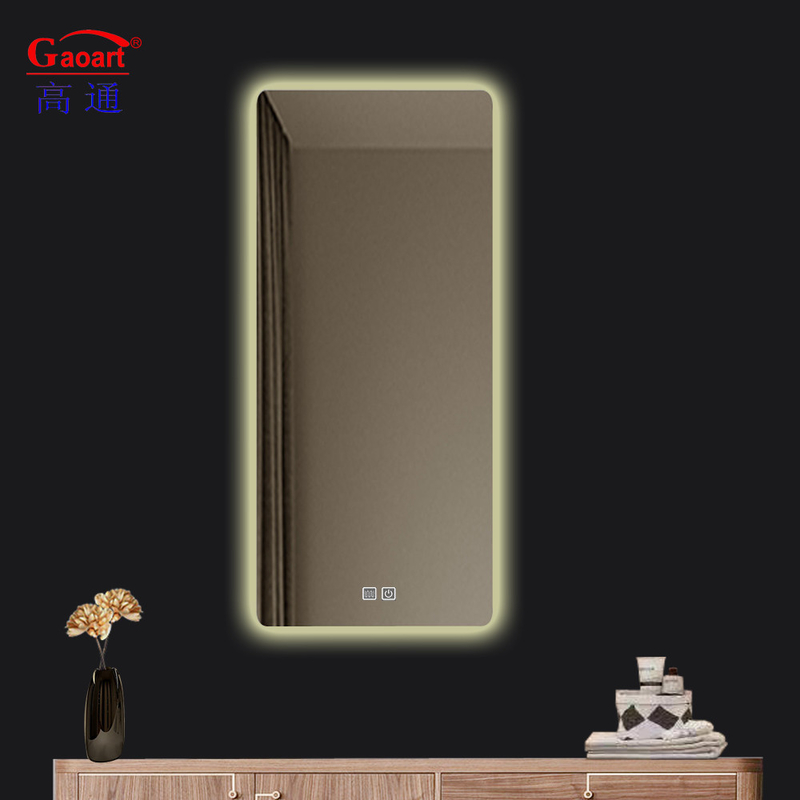 Design moderne verre étanche Smart Fitness Bevelled miroir tactile avec LED pour l' hôtel
