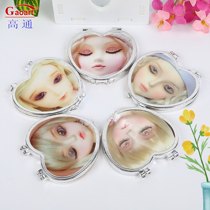Mode design style miroir cosmétique pliable en forme de cœur pour les déplacements et les voyages