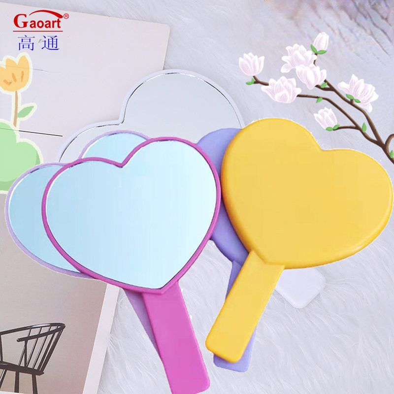 Petit miroir portable pour les voyages de tous les jours cosmétiques