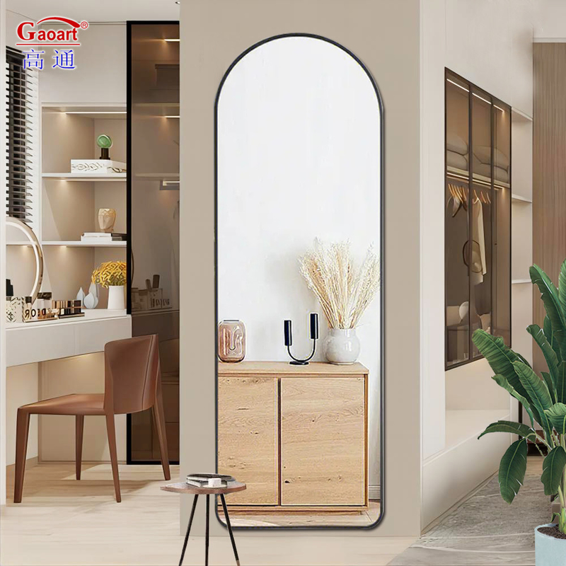 Salle de bains Art déco Hôtel miroir avec artisanat de pleine longueur et style de design de luxe nordique