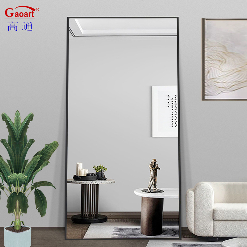 Grand miroir de décoration de maison infini pour chaque occasion dans le salon de l' hôtel