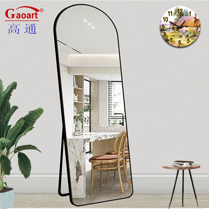 Trouvez le miroir parfait pour vos besoins commerciaux et à un prix abordable
